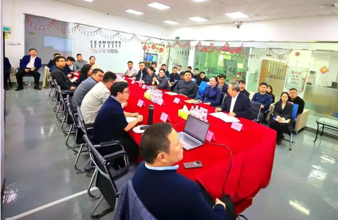 超音速召开2025年度总结暨2026年战略规划会议